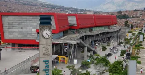 Parque Explora: Uma Jornada Incrível pela Ciência e Diversão em Medellín!